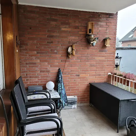 Messe Und Ferienapartment, 90 Qm, 2 Schlafzimmer, 1-4 Gaeste 뒤스부르크