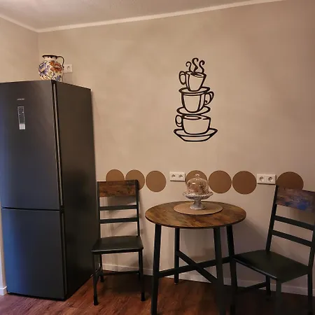 Messe Und Ferienapartment, 90 Qm, 2 Schlafzimmer, 1-4 Gaeste *