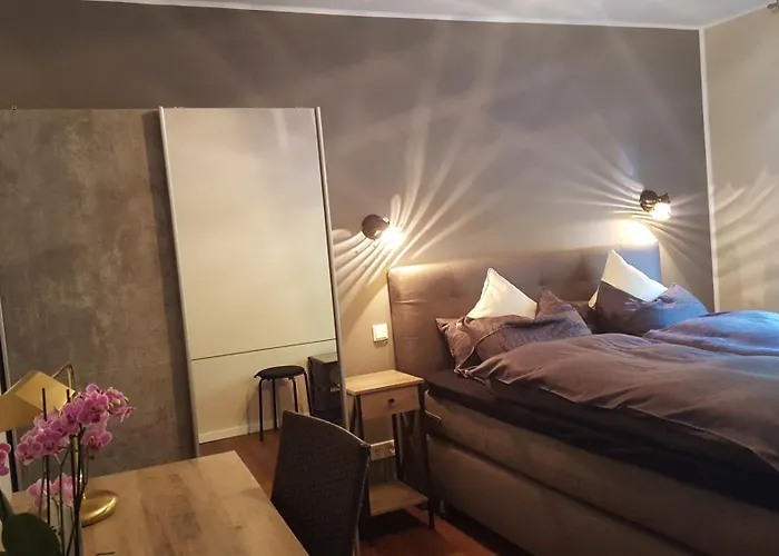 Apartment Messe Und Ferienapartment, 90 Qm, 2 Schlafzimmer, 1-4 Gäste